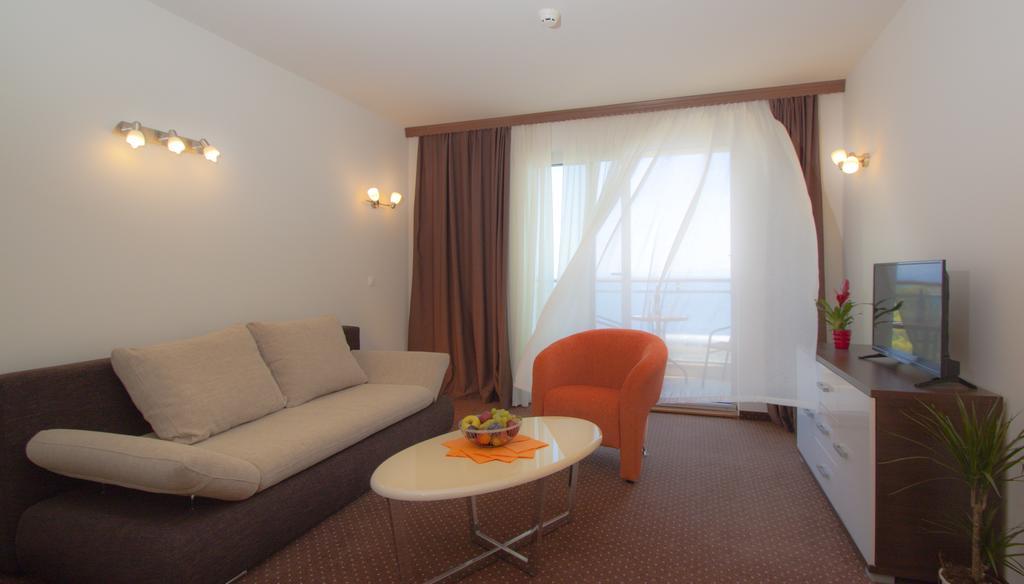 Villa Junona Baška Voda Exteriör bild